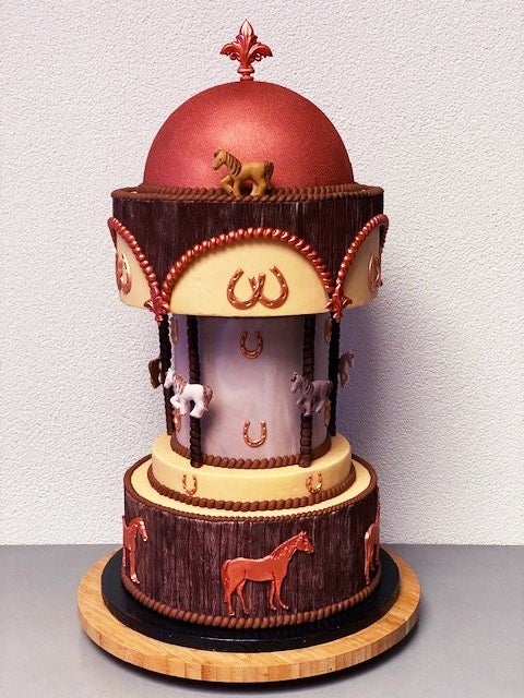 Paarden carrousel taart1