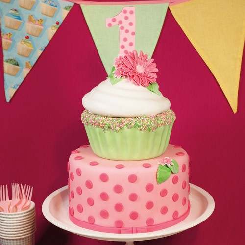 Verplicht geluk verkiezen Giant verjaardag cupcake - deleukstetaartenshop.nl